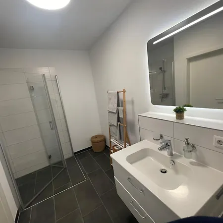 Modernes Und Helles Mini-haus In